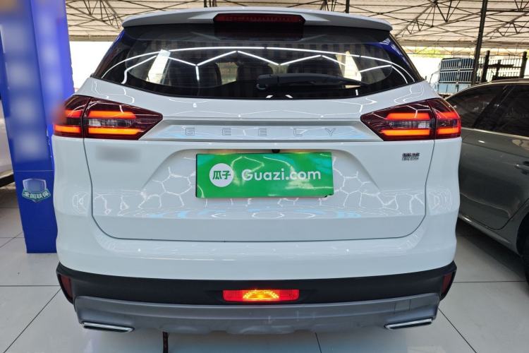 Used Geely Auto Emgrand X7 Sport 2021 Million Edition 1.8TD DCT Two-Wheel Drive Comfort Model Rear