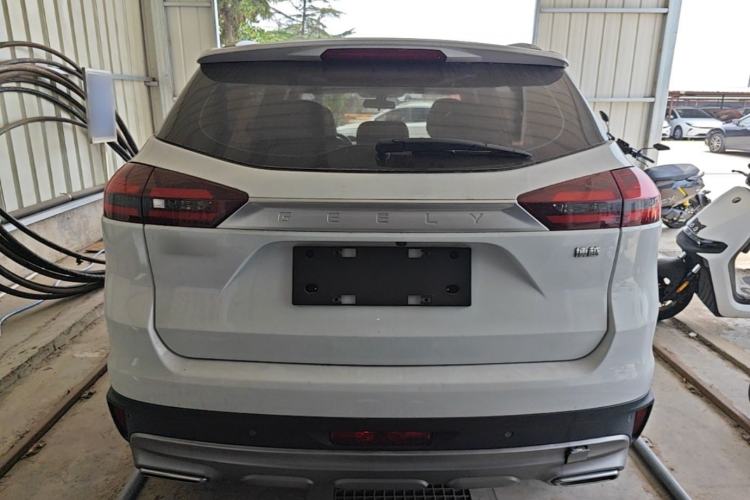 Used Geely Auto Emgrand X7 Sport 2021 Million Edition 1.8TD DCT Two-Wheel Drive Luxury Model Rear