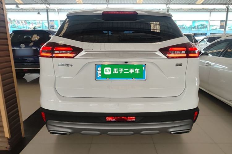 Used Geely Auto Emgrand X7 Sport 2021 Million Edition 1.8TD Manual Two-Wheel Drive Comfort Model Rear