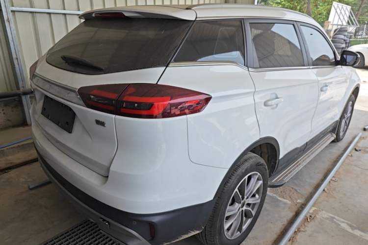 Used Geely Auto Emgrand X7 Sport 2021 Million Edition 1.8TD DCT Two-Wheel Drive Luxury Model Rear Right 45 Deg