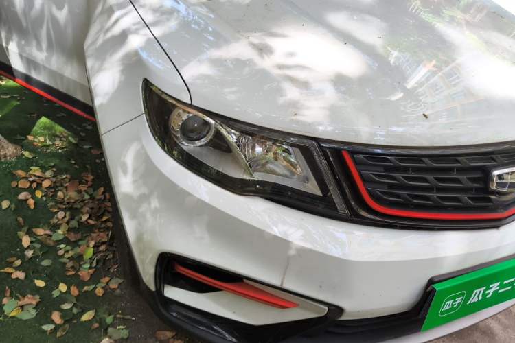 Used Geely Auto Emgrand X7 Sport 2021 1.8TD DCT Two-Wheel Drive Asian Games Comfort Edition Right Front Headlight
