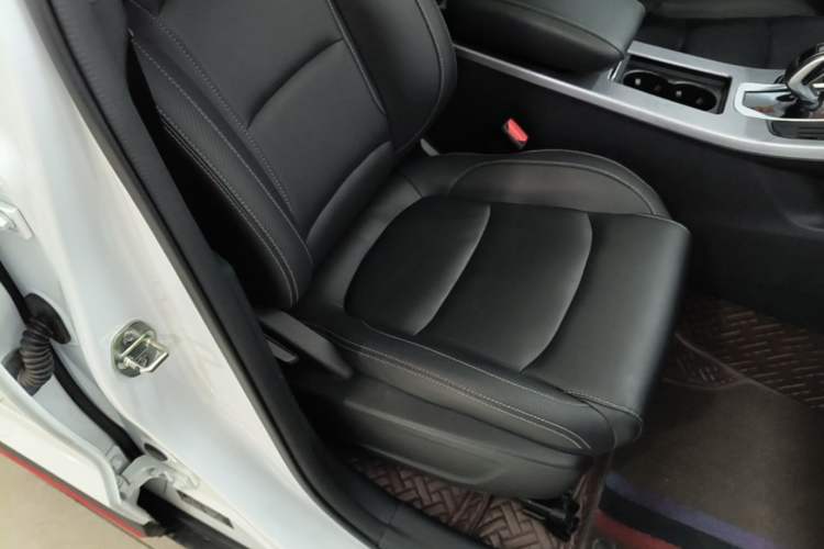 Used Geely Auto Emgrand X7 Sport 2021 1.8TD DCT Two-Wheel Drive Asian Games Comfort Edition Right Front Seat