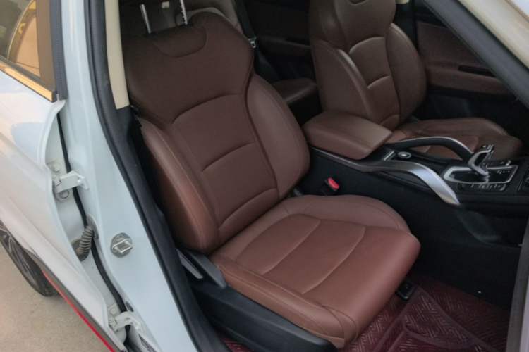 Used Geely Auto Emgrand X7 Sport 2021 1.8TD DCT Two-Wheel Drive Asian Games Edition Right Front Seat