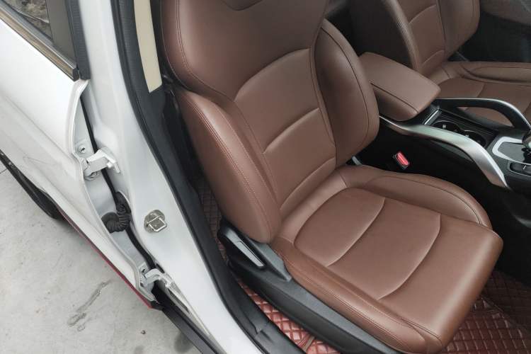 Used Geely Auto Emgrand X7 Sport 2021 1.8TD DCT Two-Wheel Drive Asian Games Edition Right Front Seat