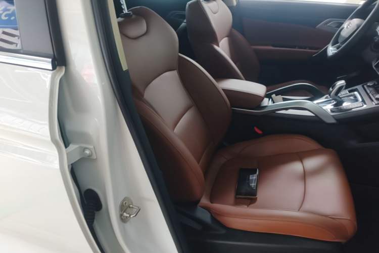 Used Geely Auto Emgrand X7 Sport 2021 1.8TD DCT Two-Wheel Drive Asian Games Edition Right Front Seat