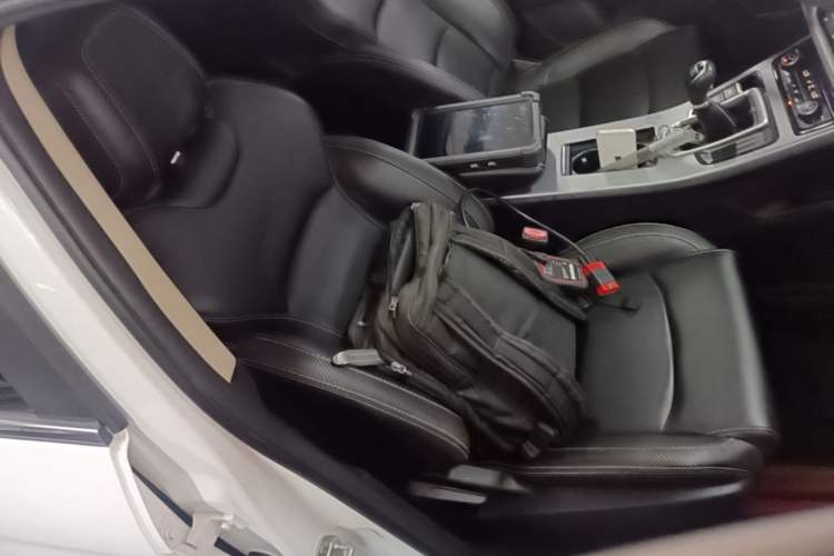 Used Geely Auto Emgrand X7 Sport 2021 Million Edition 1.8TD Manual Two-Wheel Drive Comfort Model Right Front Seat
