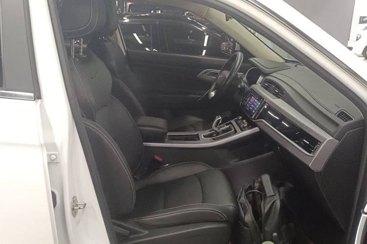 Used Geely Auto Emgrand X7 Sport 2021 Million Edition 1.8TD DCT Two-Wheel Drive Comfort Model Right Front Seat