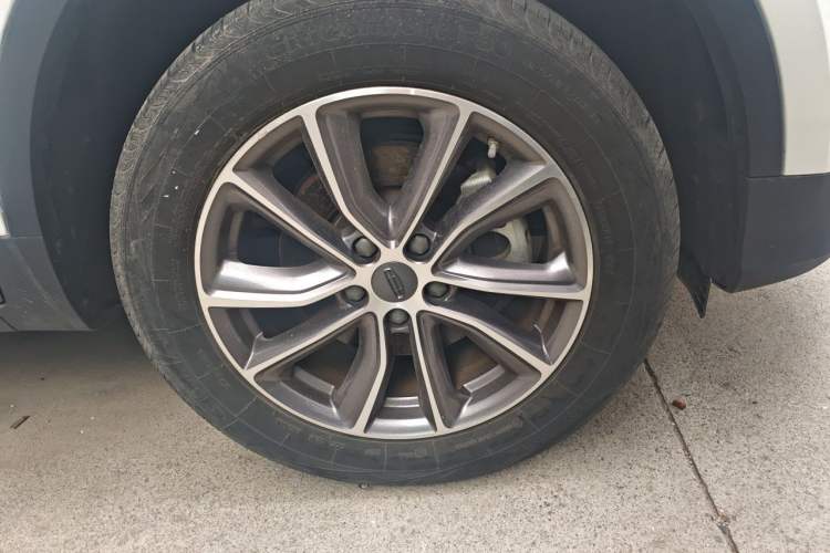 Used Geely Auto Emgrand X7 Sport 2021 Million Edition 1.8TD DCT Two-Wheel Drive Comfort Model Right Front Wheel Hub