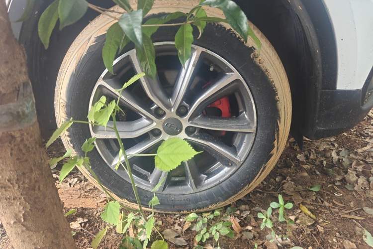 Used Geely Auto Emgrand X7 Sport 2021 1.8TD DCT Two-Wheel Drive Asian Games Comfort Edition Right Front Wheel Hub