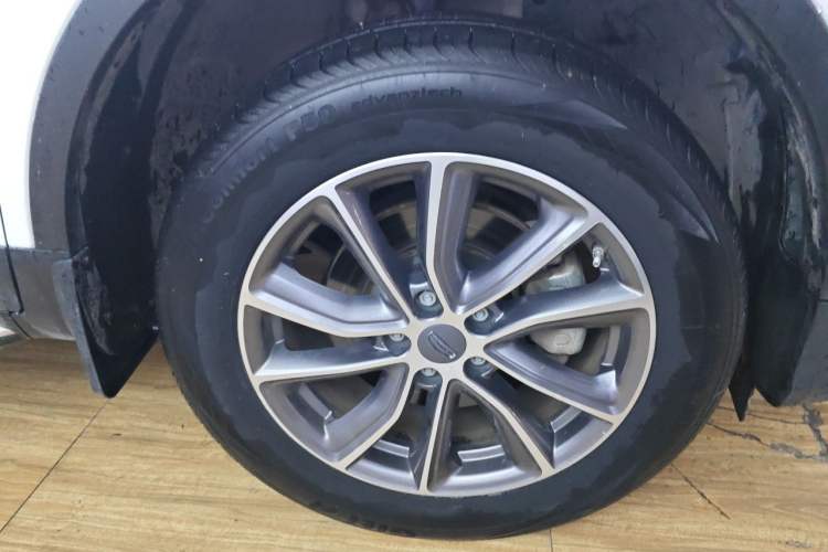 Used Geely Auto Emgrand X7 Sport 2021 Million Edition 1.8TD DCT Two-Wheel Drive Comfort Model Right Front Wheel Hub