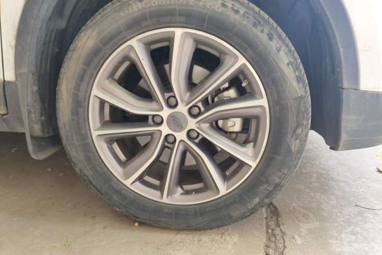 Used Geely Auto Emgrand X7 Sport 2021 1.8TD DCT Two-Wheel Drive Asian Games Comfort Edition Right Front Wheel Hub