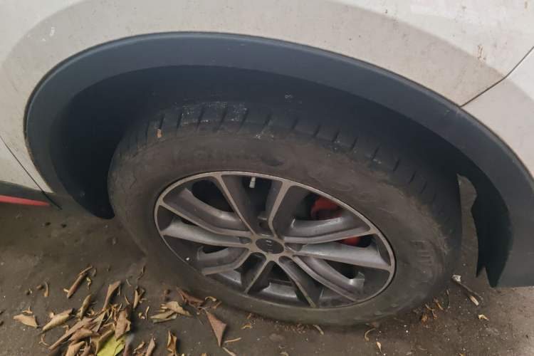 Used Geely Auto Emgrand X7 Sport 2021 1.8TD DCT Two-Wheel Drive Asian Games Edition Right Front Wheel Hub