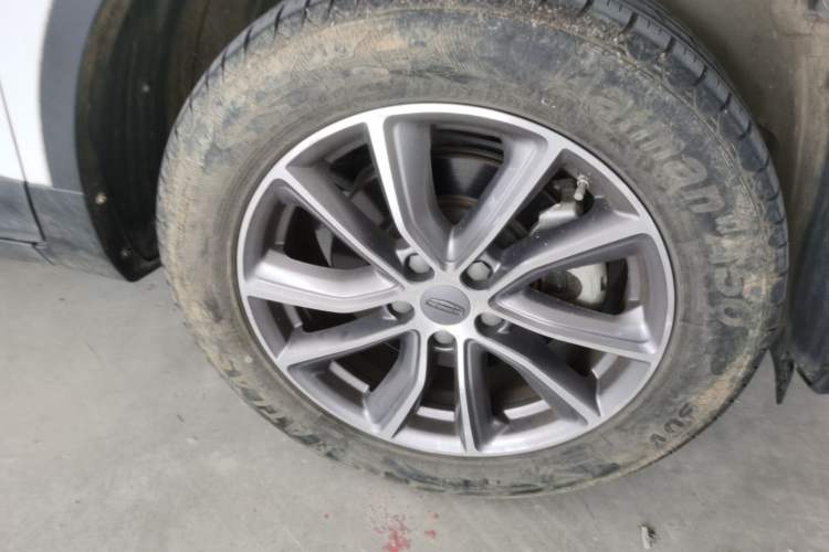 Used Geely Auto Emgrand X7 Sport 2021 Million Edition 1.8TD DCT Two-Wheel Drive Comfort Model Right Front Wheel Hub