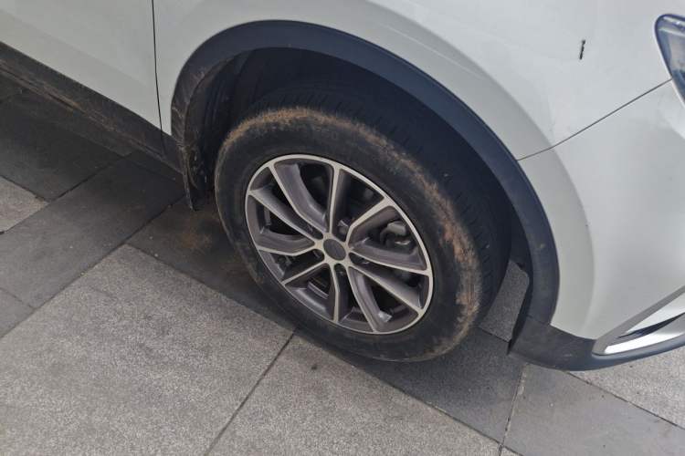 Used Geely Auto Emgrand X7 Sport 2021 1.8TD DCT Two-Wheel Drive Asian Games Comfort Edition Right Front Wheel Hub