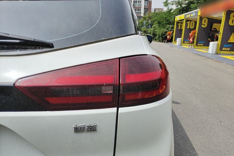 Used Geely Auto Emgrand X7 Sport 2021 1.8TD DCT Two-Wheel Drive Asian Games Comfort Edition Right Rear Taillight