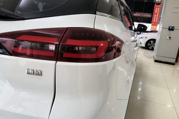 Used Geely Auto Emgrand X7 Sport 2021 1.8TD DCT Two-Wheel Drive Asian Games Comfort Edition Right Rear Taillight
