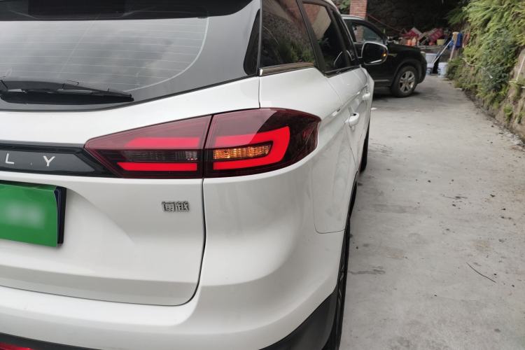 Used Geely Auto Emgrand X7 Sport 2021 1.8TD DCT Two-Wheel Drive Asian Games Edition Right Rear Taillight