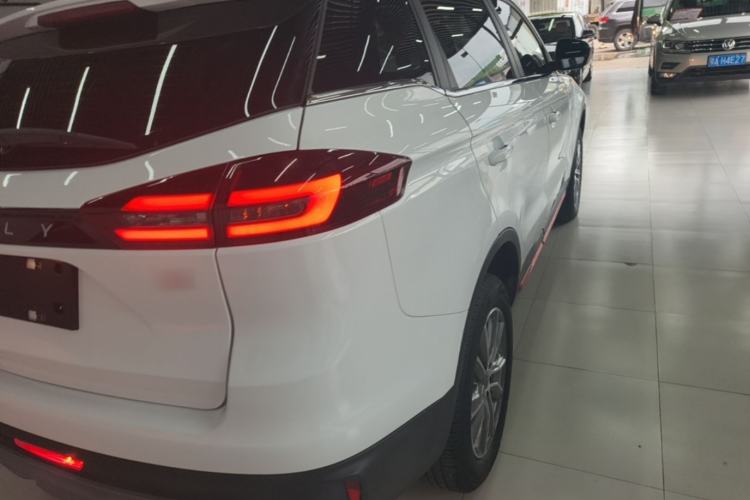 Used Geely Auto Emgrand X7 Sport 2021 1.8TD DCT Two-Wheel Drive Asian Games Comfort Edition Right Rear Taillight