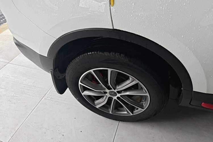 Used Geely Auto Emgrand X7 Sport 2021 1.8TD DCT Two-Wheel Drive Asian Games Edition Right Rear Wheel Hub