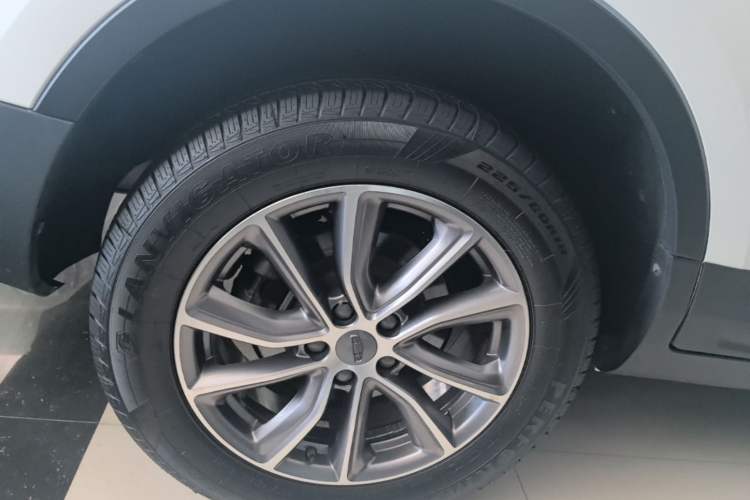 Used Geely Auto Emgrand X7 Sport 2021 Million Edition 1.8TD DCT Two-Wheel Drive Comfort Model Right Rear Wheel Hub