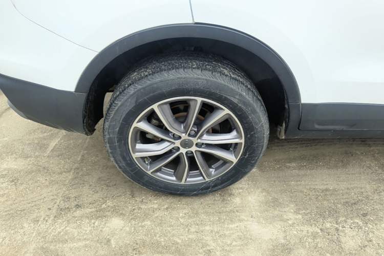 Used Geely Auto Emgrand X7 Sport 2021 Million Edition 1.8TD DCT Two-Wheel Drive Luxury Model Right Rear Wheel Hub