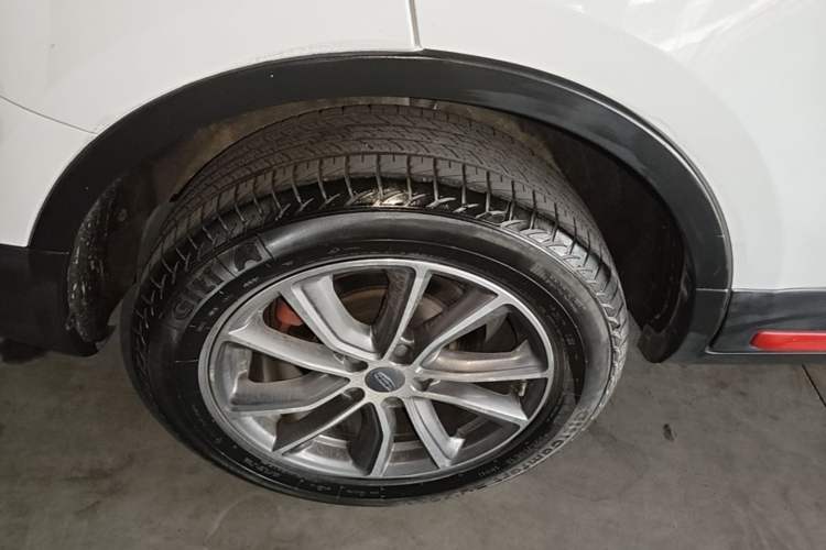 Used Geely Auto Emgrand X7 Sport 2021 1.8TD DCT Two-Wheel Drive Asian Games Edition Right Rear Wheel Hub