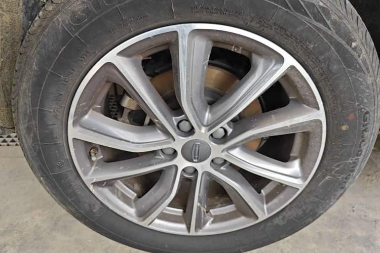 Used Geely Auto Emgrand X7 Sport 2021 Million Edition 1.8TD DCT Two-Wheel Drive Luxury Model Right Rear Wheel Hub