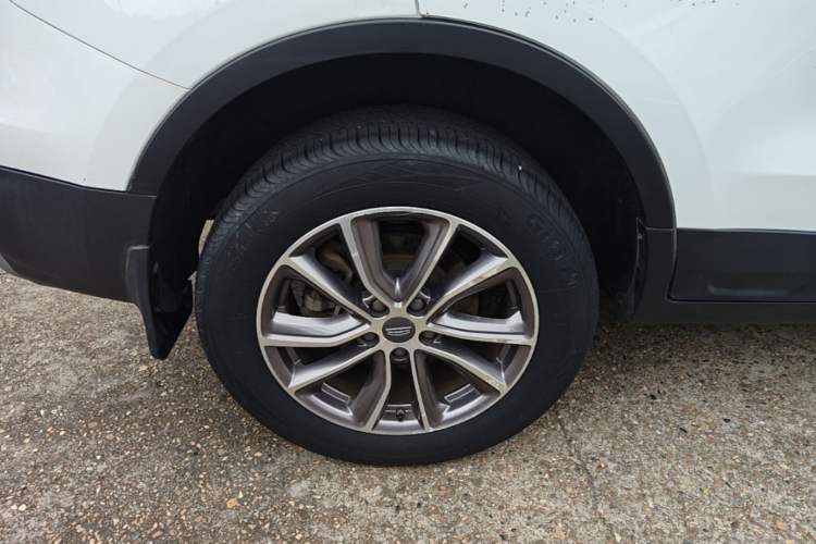 Used Geely Auto Emgrand X7 Sport 2021 Million Edition 1.8TD DCT Two-Wheel Drive Comfort Model Right Rear Wheel Hub