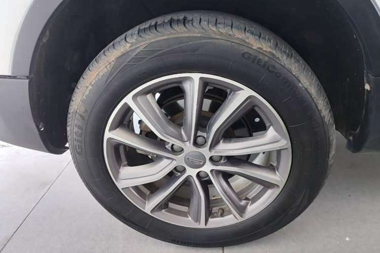 Used Geely Auto Emgrand X7 Sport 2021 Million Edition 1.8TD DCT Two-Wheel Drive Luxury Model Right Rear Wheel Hub
