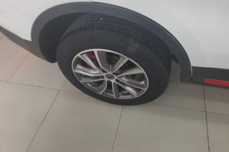 Used Geely Auto Emgrand X7 Sport 2021 1.8TD DCT Two-Wheel Drive Asian Games Comfort Edition Right Rear Wheel Hub