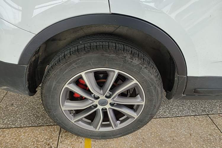 Used Geely Auto Emgrand X7 Sport 2021 1.8TD DCT Two-Wheel Drive Asian Games Edition Right Rear Wheel Hub