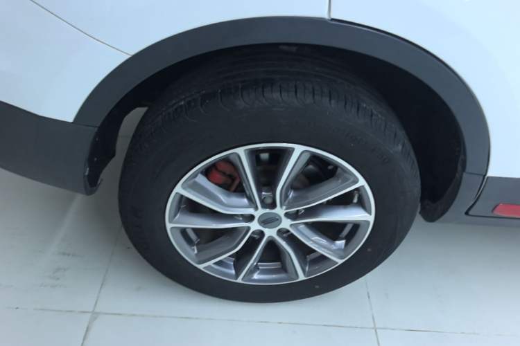Used Geely Auto Emgrand X7 Sport 2021 1.8TD DCT Two-Wheel Drive Asian Games Edition Right Rear Wheel Hub