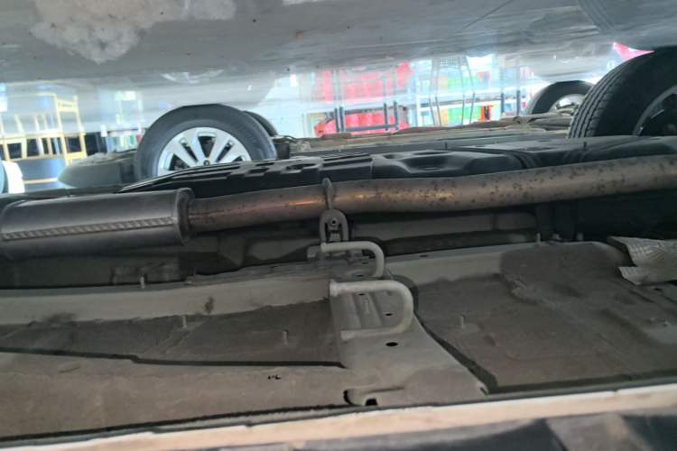 Used Geely Auto Emgrand X7 Sport 2021 Million Edition 1.8TD DCT Two-Wheel Drive Comfort Model Right Side Sill