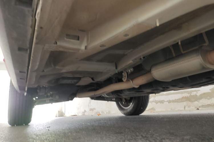 Used Geely Auto Emgrand X7 Sport 2021 1.8TD DCT Two-Wheel Drive Asian Games Comfort Edition Right Side Sill