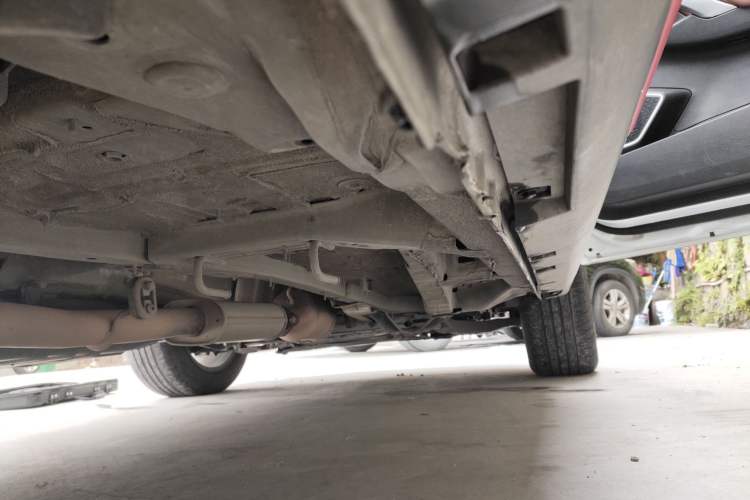 Used Geely Auto Emgrand X7 Sport 2021 1.8TD DCT Two-Wheel Drive Asian Games Edition Right Side Sill