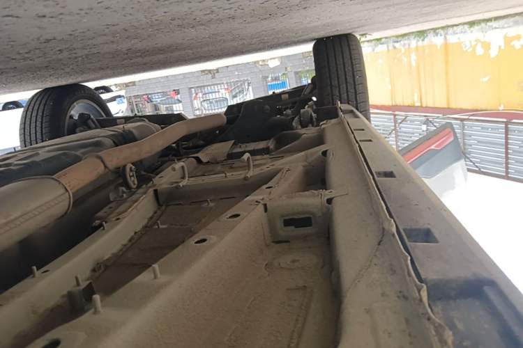 Used Geely Auto Emgrand X7 Sport 2021 1.8TD DCT Two-Wheel Drive Asian Games Edition Right Side Sill