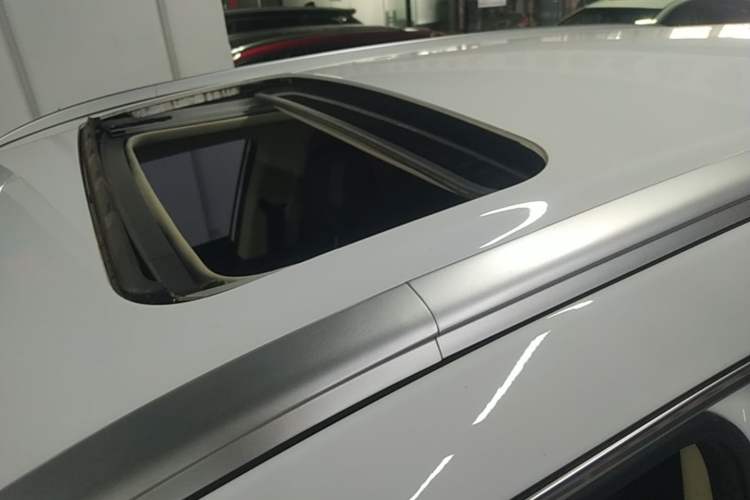 Used Geely Auto Emgrand X7 Sport 2021 Million Edition 1.8TD DCT Two-Wheel Drive Comfort Model Roof