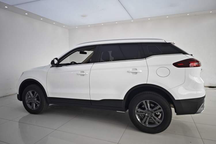Used Geely Auto Emgrand X7 Sport 2021 Million Edition 1.8TD Manual Two-Wheel Drive Comfort Model Roof