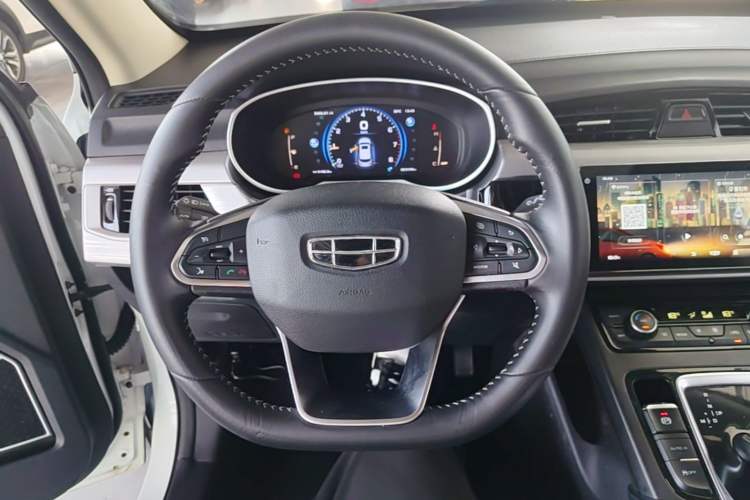 Used Geely Auto Emgrand X7 Sport 2021 Million Edition 1.8TD DCT Two-Wheel Drive Luxury Model Steering Wheel