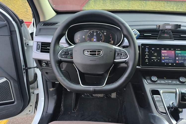 Used Geely Auto Emgrand X7 Sport 2021 Million Edition 1.8TD DCT Two-Wheel Drive Luxury Model Steering Wheel