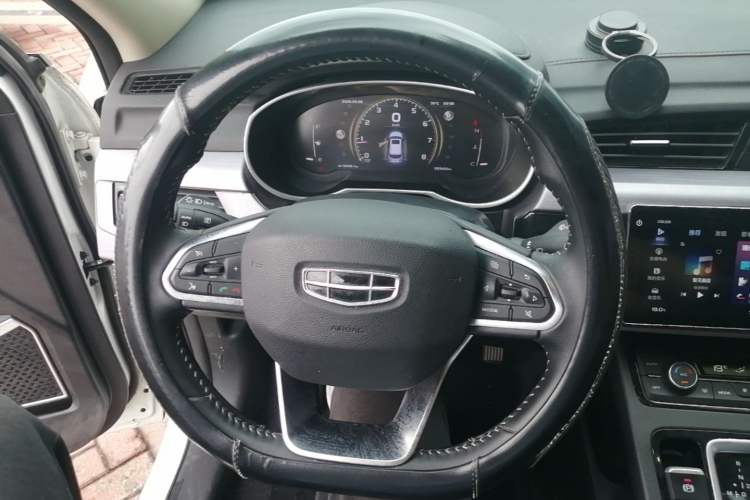 Used Geely Auto Emgrand X7 Sport 2021 Million Edition 1.8TD DCT Two-Wheel Drive Luxury Model Steering Wheel