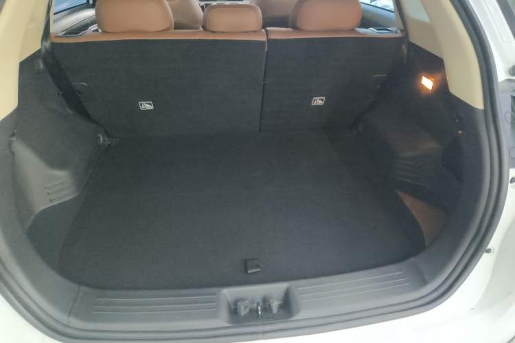 Used Geely Auto Emgrand X7 Sport 2021 1.8TD DCT Two-Wheel Drive Asian Games Edition Trunk