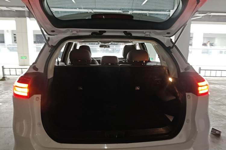 Used Geely Auto Emgrand X7 Sport 2021 1.8TD DCT Two-Wheel Drive Asian Games Edition Trunk