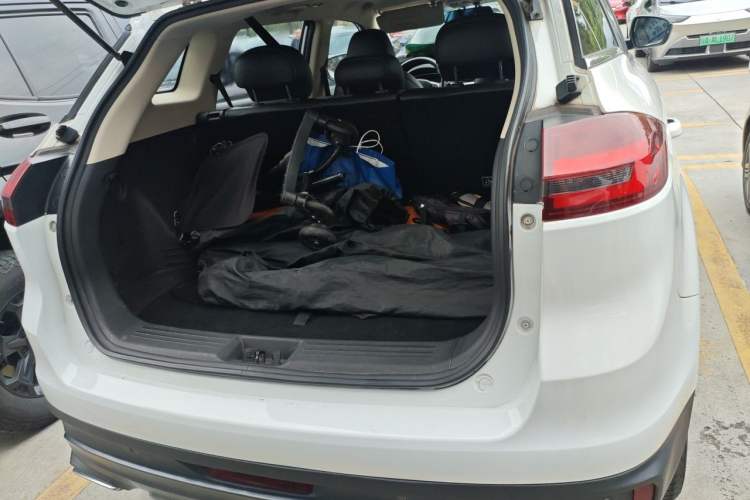 Used Geely Auto Emgrand X7 Sport 2021 Million Edition 1.8TD DCT Two-Wheel Drive Luxury Model Trunk