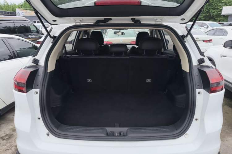 Used Geely Auto Emgrand X7 Sport 2021 Million Edition 1.8TD DCT Two-Wheel Drive Luxury Model Trunk
