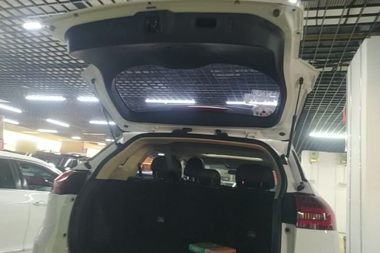 Used Geely Auto Emgrand X7 Sport 2021 Million Edition 1.8TD DCT Two-Wheel Drive Comfort Model Trunk