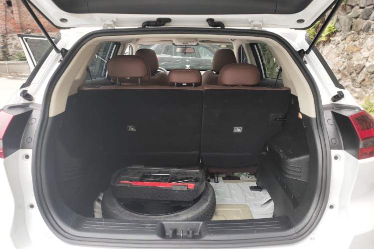 Used Geely Auto Emgrand X7 Sport 2021 1.8TD DCT Two-Wheel Drive Asian Games Edition Trunk