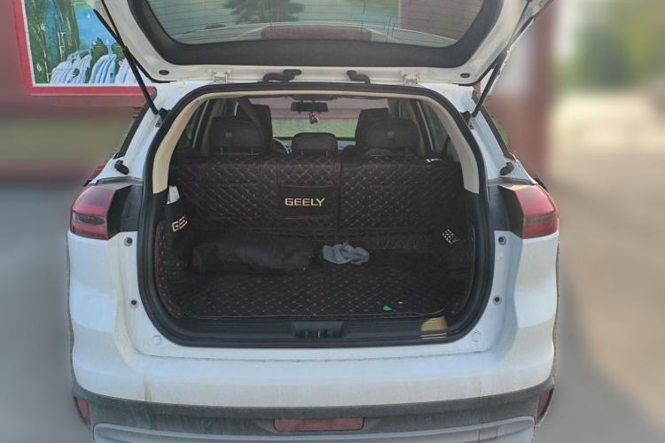 Used Geely Auto Emgrand X7 Sport 2021 Million Edition 1.8TD DCT Two-Wheel Drive Luxury Model Trunk