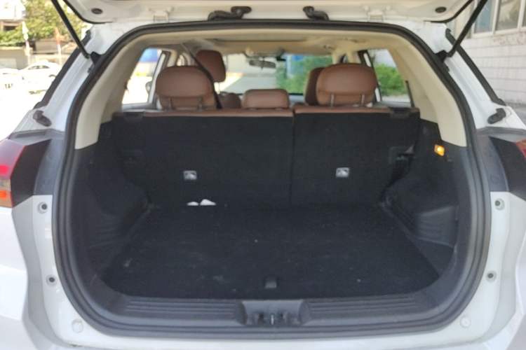 Used Geely Auto Emgrand X7 Sport 2021 1.8TD DCT Two-Wheel Drive Asian Games Edition Trunk