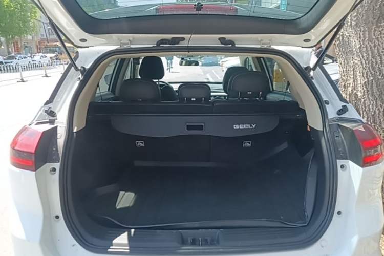 Used Geely Auto Emgrand X7 Sport 2021 1.8TD DCT Two-Wheel Drive Asian Games Comfort Edition Trunk